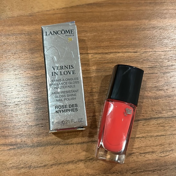 NEW LANCOME Vernis in Love - Rose Des Nymphes - 351B - Picture 2 of 6
